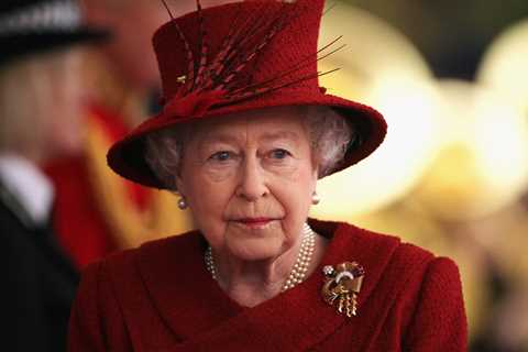 How Queen Elizabeth Managed To Withstand A Year Of Heartbreak And Scandal