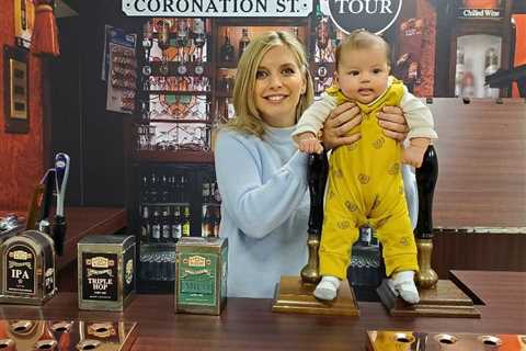 Rachel Riley sends Coronation Street fans wild with adorable pics of baby daughter at Rovers Return