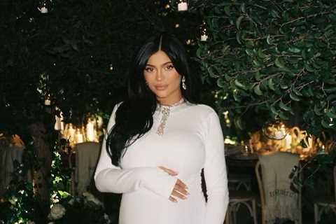 Everything Kylie Jenner did differently in her second pregnancy from revealing baby bump to sharing ..