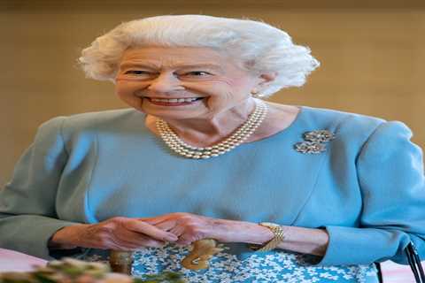 The Queen has Covid: Sajid Javid and Keir Starmer lead well-wishes to Her Majesty, 95, as she tests ..