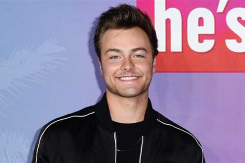 He’s All That star Peyton Meyer welcomes first child, baby boy, with wife Taela