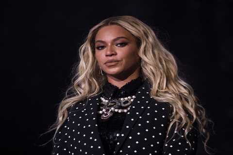 Beyonce is reportedly set to open the 2022 Oscars