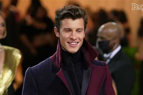 Shawn Mendes Draws Comparisons to Disney Princes in His Tommy Hilfiger 2022 Met Gala Look | PEOPLE