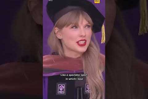Taylor Swift’s INSPIRATIONAL advice for the NYU class of 2022 #shorts