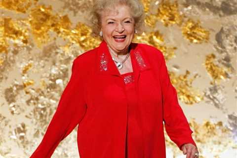 Betty White’s Go-To Sandwich Recipe Revealed: Peanut Butter And Bologna