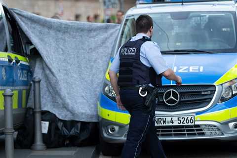 Man Arrested After Severed Human Head Found In Front of Courthouse