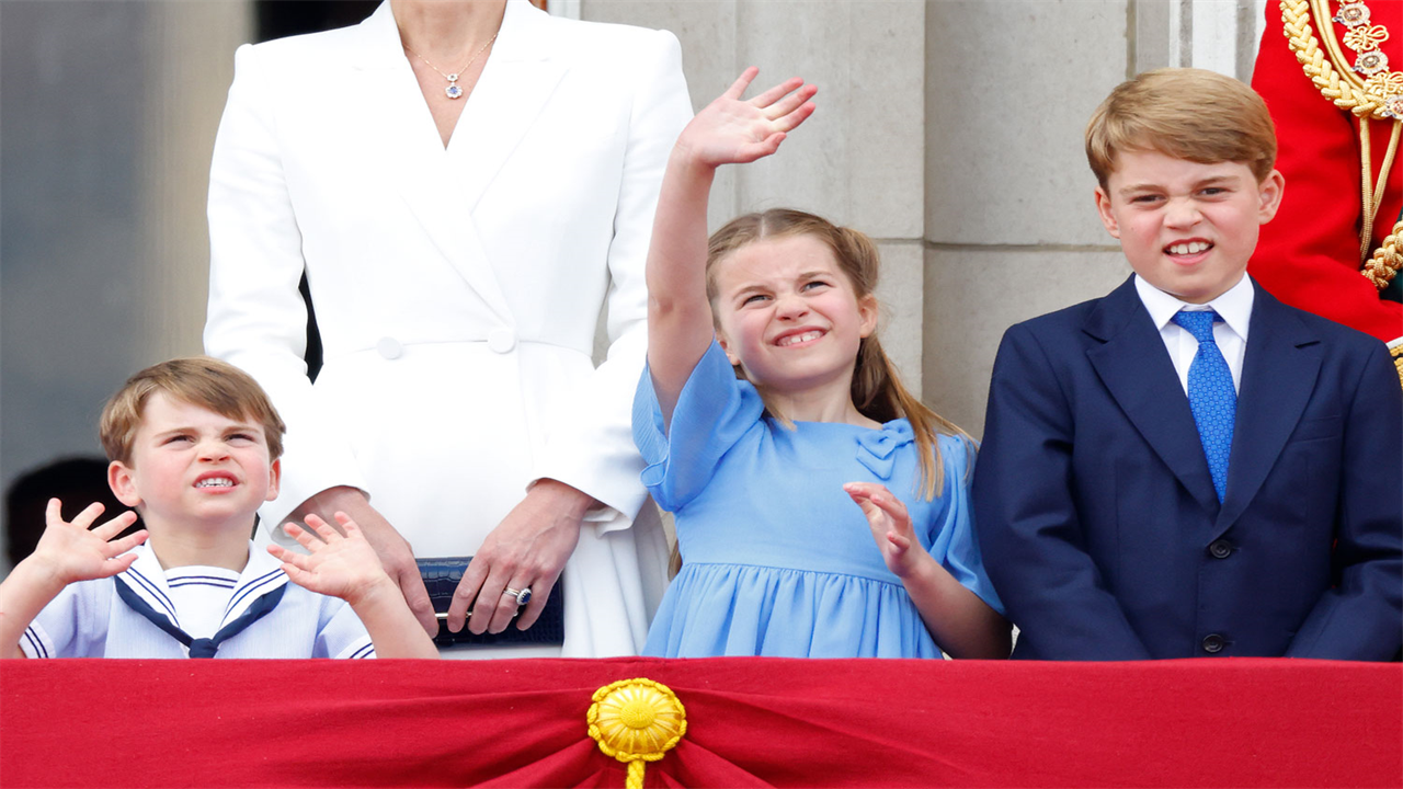 How old is Prince George and what’s the age difference between him, Charlotte and Louis?