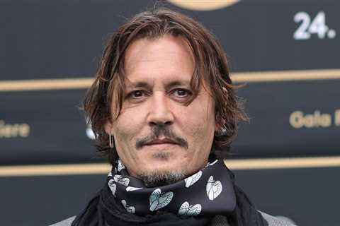 Johnny Depp makes surprise appearance at Jeff Beck concert in England amid defamation lawsuit
