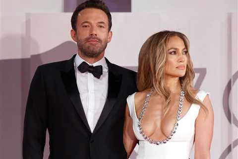 Rumors Claim Ben Affleck Supposedly Struggling With $1M Over Budget Wedding To Jennifer Lopez