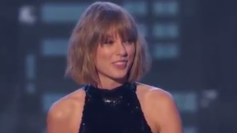 Taylor Swift Dominates the iHeartRadio Awards