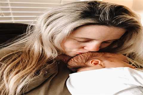 Jill Duggar ‘snuggles’ with newborn son Freddy in sweet new pic after showing off her baby boy’s..