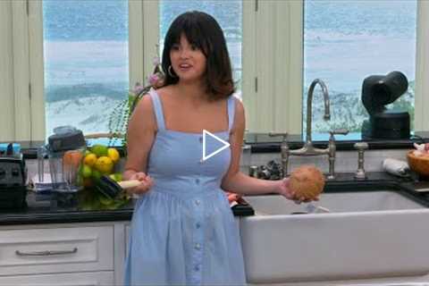 Selena Gomez trying to open a coconut - Selena + Chef Season 4 Episode 3 4K