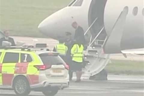 Prince William arrives in Scotland on flight with Andrew and Edward as Royal Family makes dramatic..