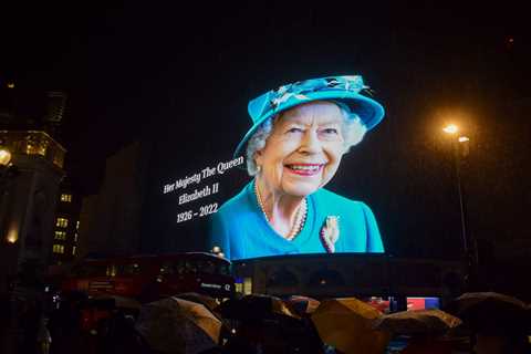 What time is the two minute silence for the Queen’s funeral?