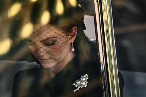 Elegant Kate pays sweet and subtle tribute to the Queen during royal procession