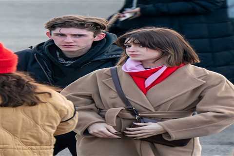 Normal People’s Daisy Edgar-Jones enjoys London stroll with co-star Fionn O’Shea