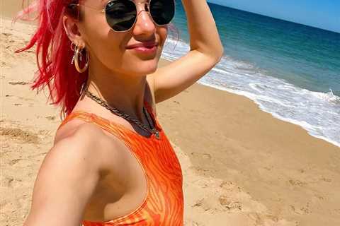 Strictly’s Dianne Buswell stuns in swimsuit in Australia after leaving boyfriend Joe Sugg back home