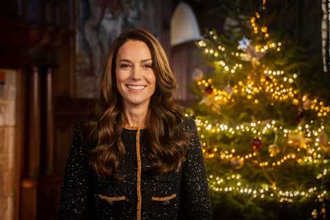 Princess Kate dazzles as she joins Prince William, George and Charlotte for Together at Christmas..