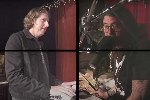 Dave Grohl and Friends Perform ‘I Love L.A.’ at Hanukkah Sessions