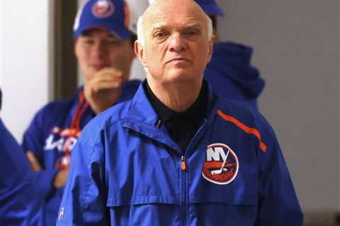 Lost offseason now haunting Islanders, Lou Lamoriello