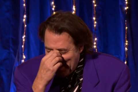Jonathan Ross left cringing as Michael McIntyre sends shock prank text to celeb pals – and Kylie..