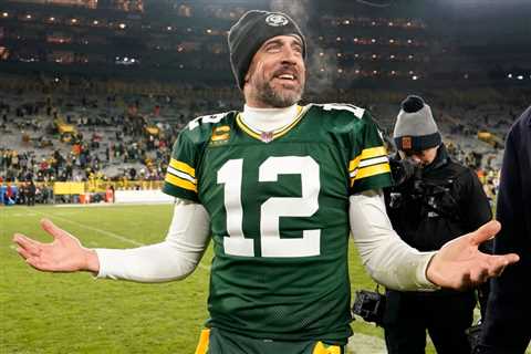 Aaron Rodgers gushes about Nathaniel Hackett as Jets rumors swirl