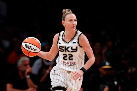 Liberty sign Courtney Vandersloot to add to WNBA superteam