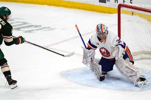 Islanders’ bid for unbeaten trip falls short in shootout loss to Wild