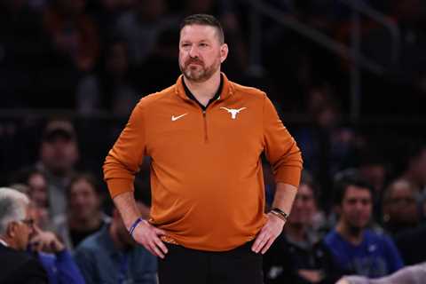 Chris Beard closing in on Ole Miss job after arrest, Texas firing