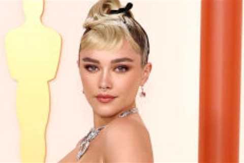 Florence Pugh Wore An, Um, Interesting Dress To The Oscars, And Everyone's Making The Same Joke