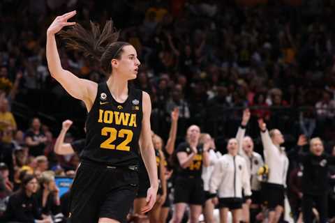 Iowa’s Caitlin Clark has fans buzzing with incredible Final Four performance