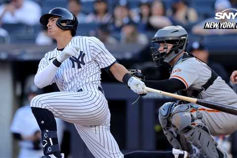 Aaron Boone, Clarke Schmidt talk Yankees 7-5 loss to Giants and Anthony Volpe reacts to his 1st..