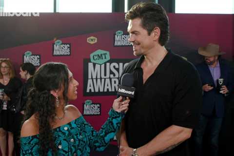 Steve Howey on Reuniting With The ‘Reba’ Cast, Reba McEntire’s Work Ethic, & More | CMT Awards 2023