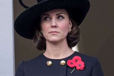 Why does the Royal Family wear three poppies?