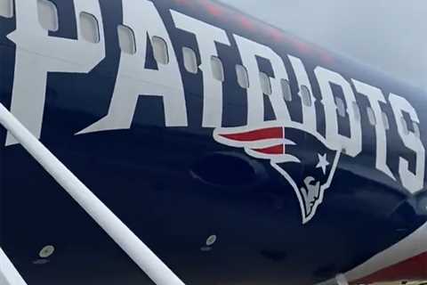 Robert Kraft sends Patriots plane for Miami basketball team after March Madness loss