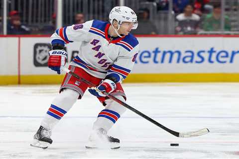 Rangers’ Patrick Kane sitting out versus Lightning with lower-body issue