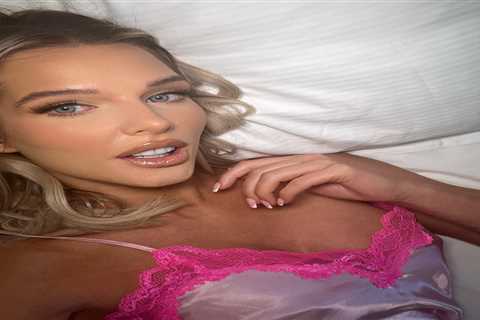 Helen Flanagan lies in bed in lacy lingerie as I’m A Celebrity South Africa star poses for sultry..