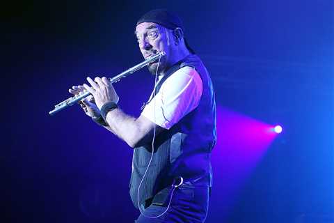 Jethro Tull’s Ian Anderson Explains What Makes the Flute Rock