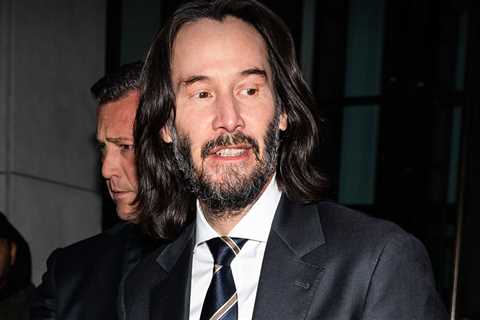Cops Go to Keanu Reeves' House For Welfare Check on Woman, It's a Big Mix-Up