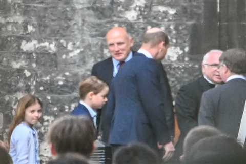 Kate, William & their kids arrive for coronation rehearsals with Charles hours after Buckingham..