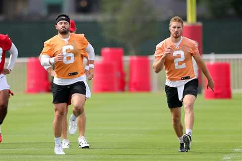 Baker Mayfield, Kyle Trask trolled for making horrific throws at Buccaneers OTAs