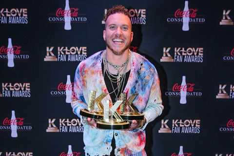 Brandon Lake Leads K-LOVE Fan Awards With Three Wins