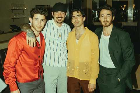 Jon Bellion Explains How Jonas Brothers’ ‘Waffle House’ Started With a 1 A.M. Text That He Thought..