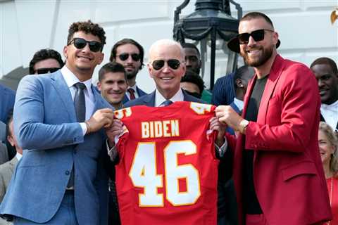 Travis Kelce used expired license at Chiefs’ Super Bowl White House visit