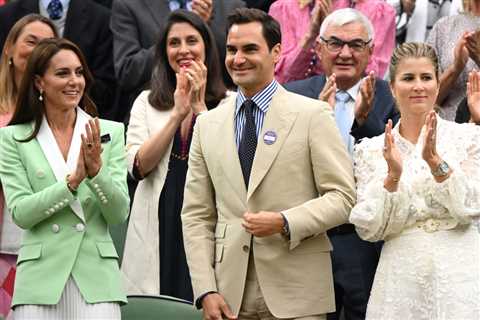 Kate Middleton reunites with Roger Federer at Wimbledon after ball girl faux pas