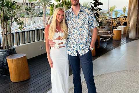 Meet Ashley Brewer, sportscaster and wife of Frank Kaminsky