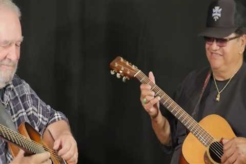 Are there any special techniques for playing a hawaiian slack key guitar duet?