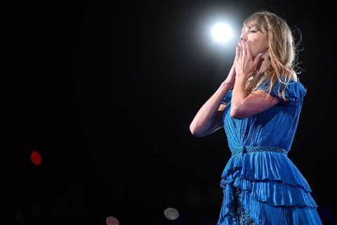 Here’s the Emotional New Song Taylor Swift Is Loving Right Now