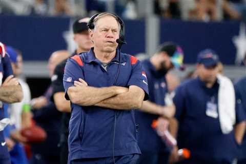 Bill Belichick explains why he benched Mac Jones from blowout loss to Cowboys