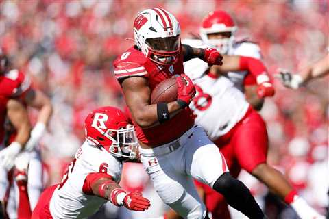 Rutgers falls to Wisconsin thanks to Ricardo Hallman’s pick-six